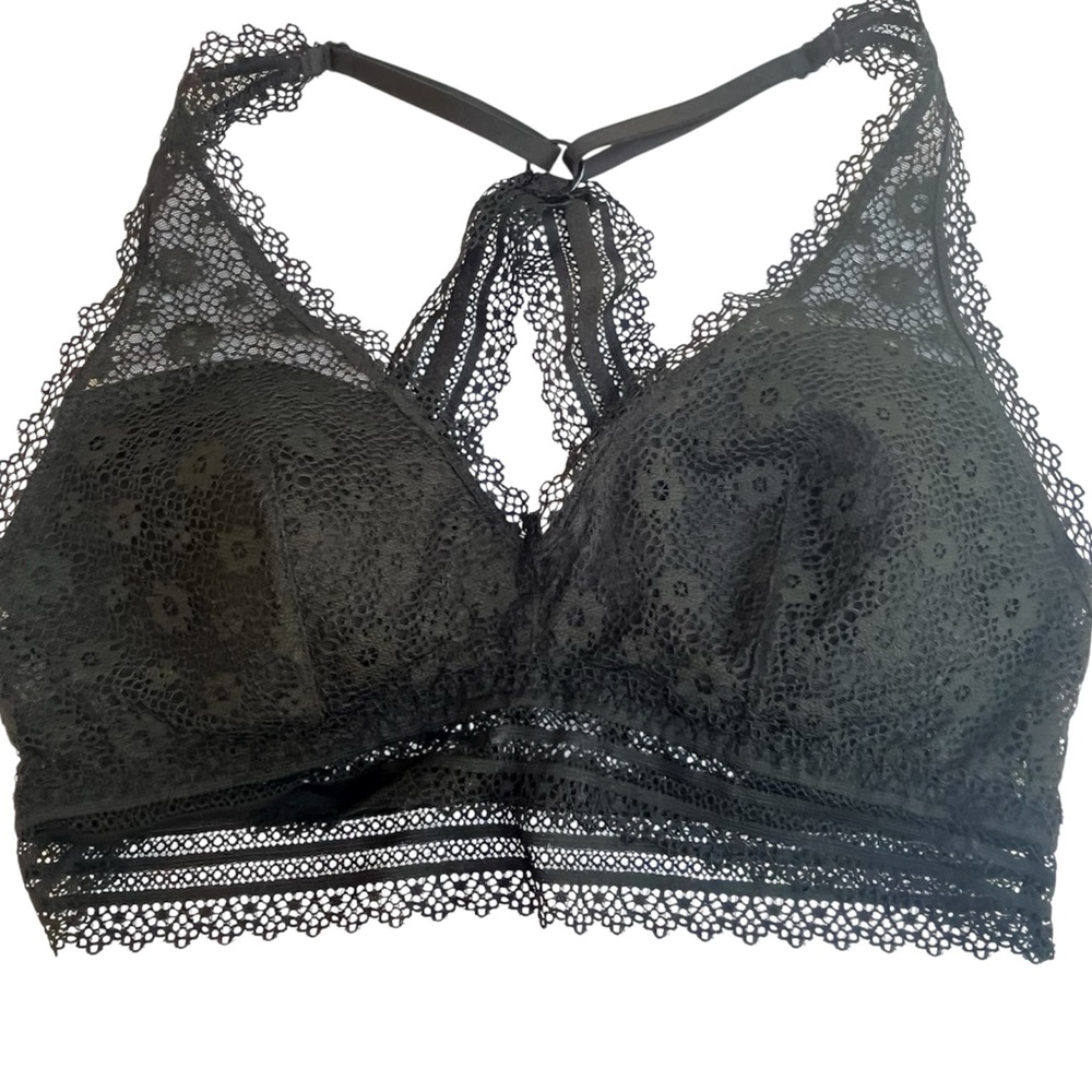Victoria’s Secret Black Floral Lace Halter Bralette Small NWT Pullover Wire Free